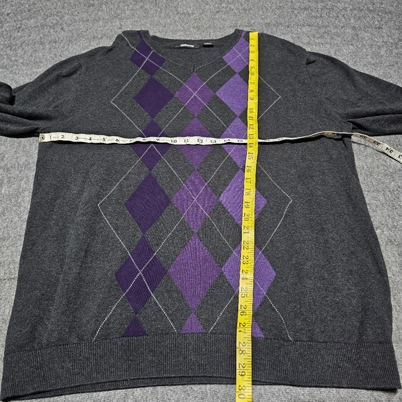 Claiborne Men’s Gray Purple Argyle V-Neck Sweater L​ - Picture 6 of 6
